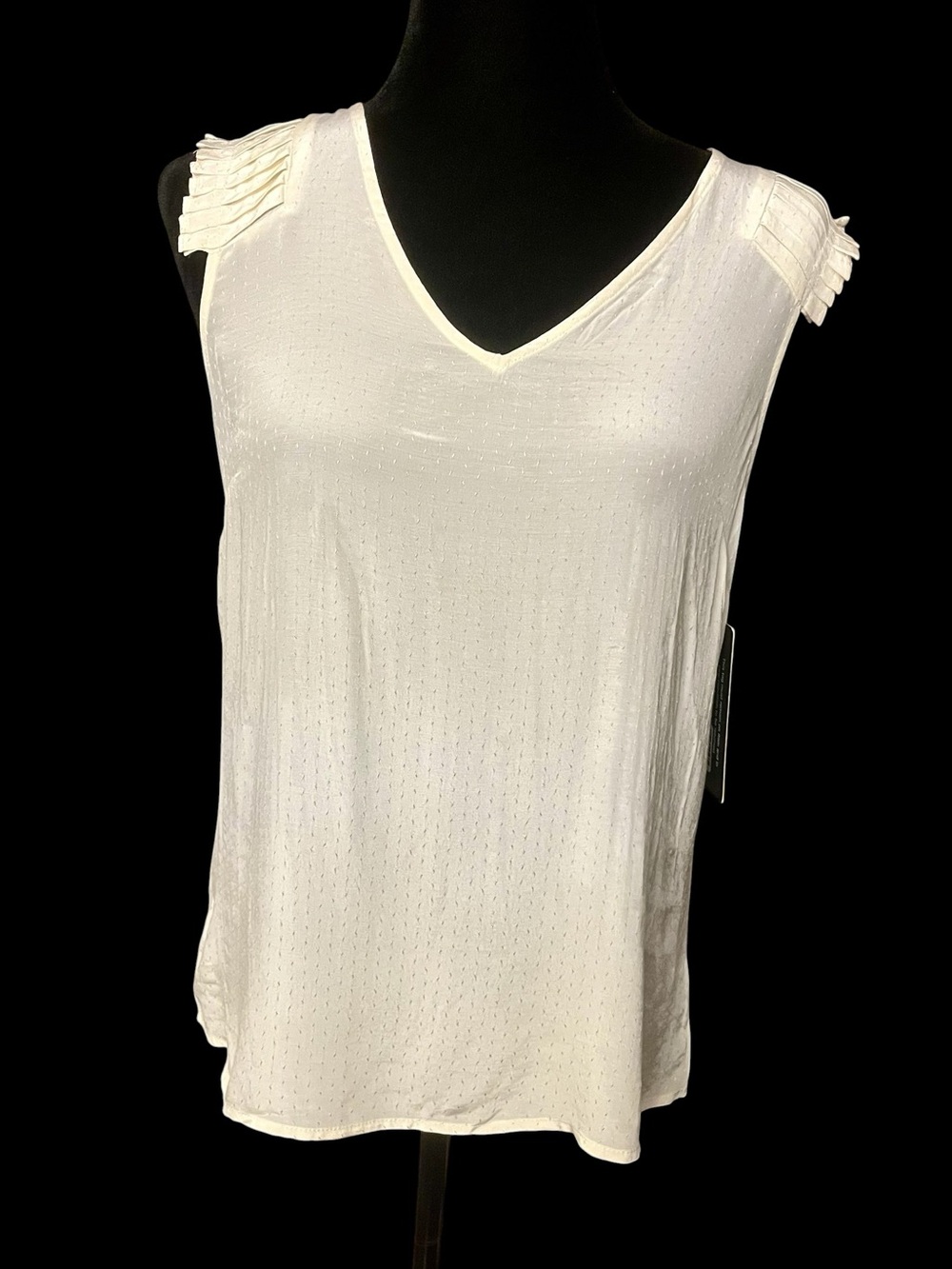 Skies Are Blue White V-Neck Tank with Pleated Shoulder S